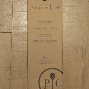 Pampered Chef veggie strip maker